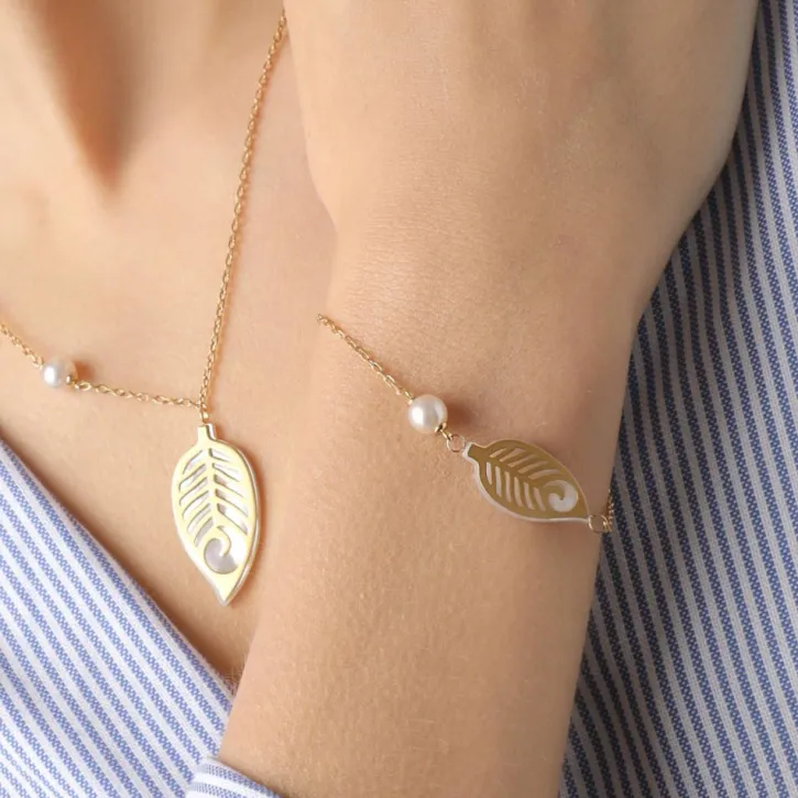Discount Majorica Dafne Bracelet With Mother-Of-Pearl Leaf