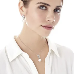 Sale Majorica Earrings Exquisite Pave