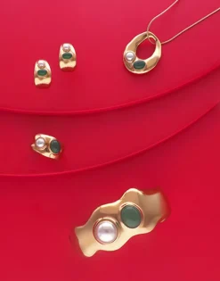 Fashion Majorica Gold Feme Small Hoop Earrings With Pearls And Green Agates