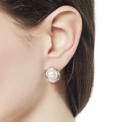 Online Majorica Margot Silver Earrings With An Embedded Round Pearl