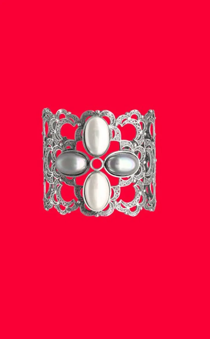Fashion Majorica Pearl Filigree Flower Earrings Peregrina