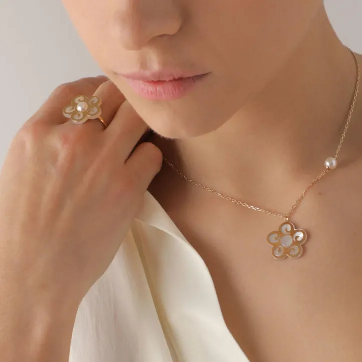 Fashion Majorica Roxana Small Ring With Mother-Of-Pearl