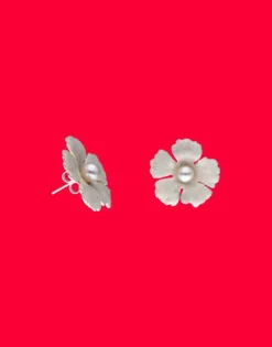 Cheap Majorica Santorini Bianco Bridal Earrings Large Nacre Flower With Pearls