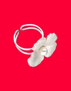Discount Majorica Santorini Bianco Bridal Ring With Large Nacre Flower And Round Pearl