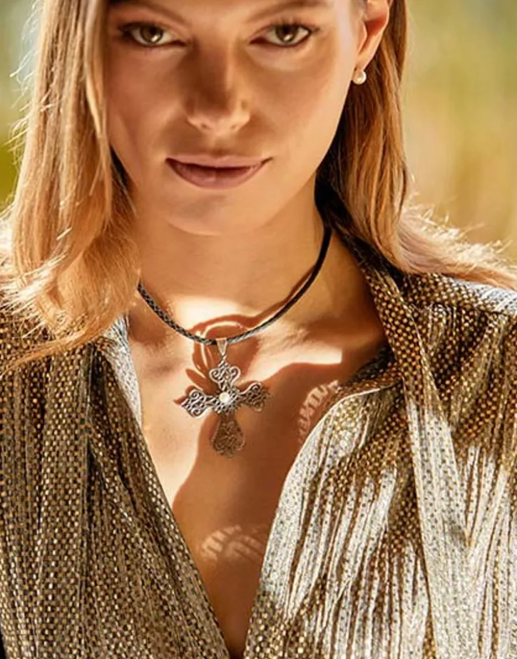 Store Majorica Tudor Pendant Peregrina With Pearl Over Cross
